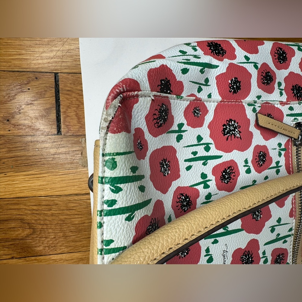 Tignanello Strawberry Poppy Medium Handbag Tote Bag Purse - Picture 6 of 16